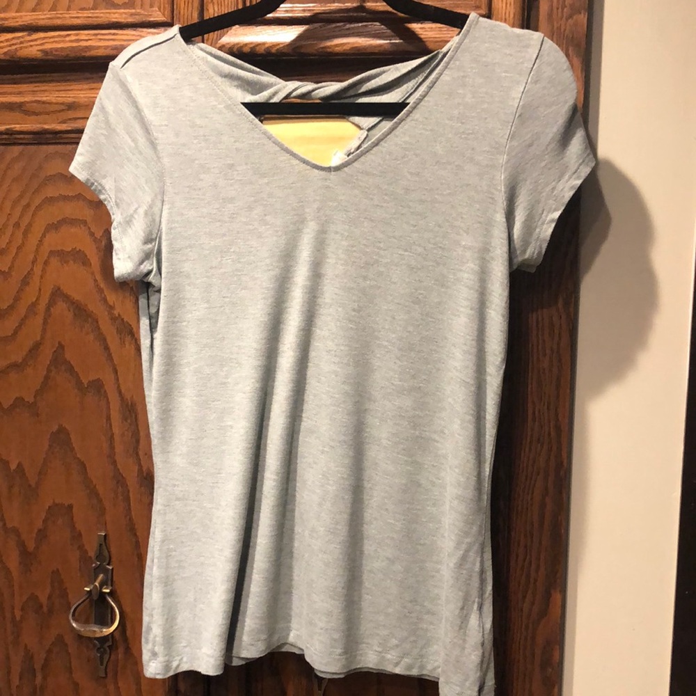 Dakini medium twist back tee, modal/spandex